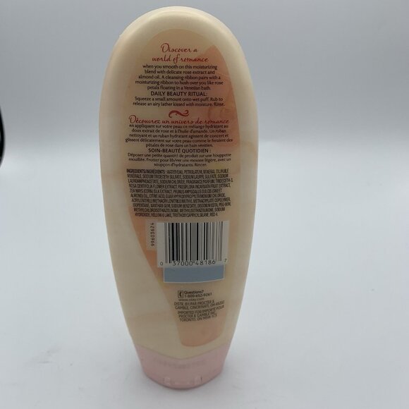 Olay Silk Whimsy Moisturizing Body Wash with Rose Extract & Almond Oil 295mL - Picture 3 of 5